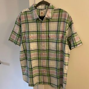 Levi’s new shirt size L